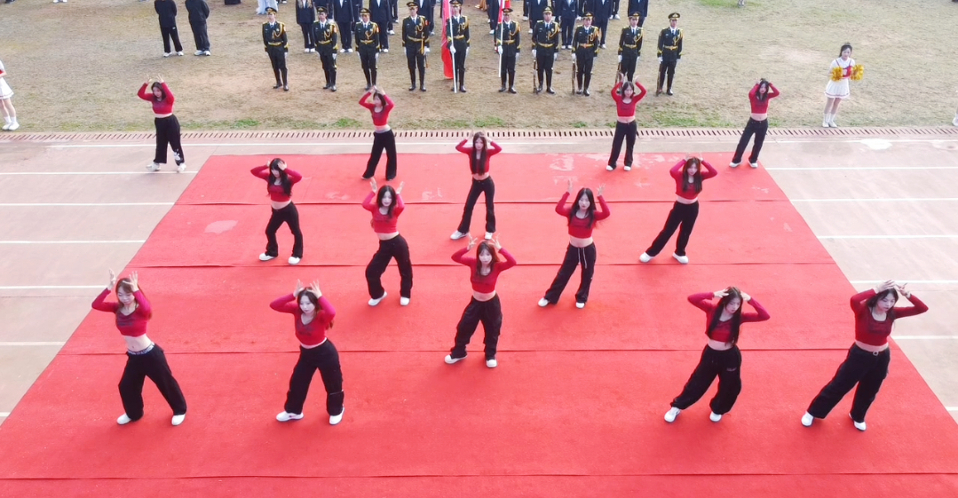 表演1.jpg